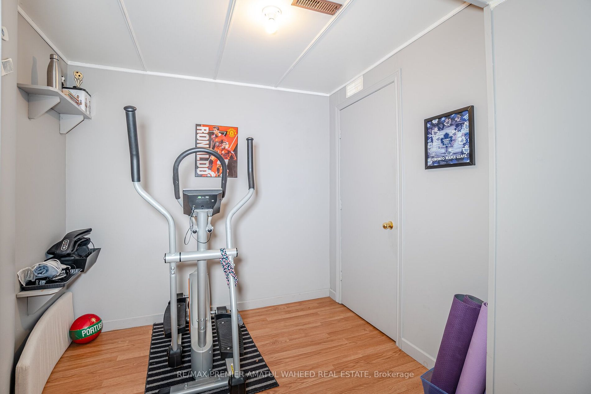 29 Dalcairney Rd