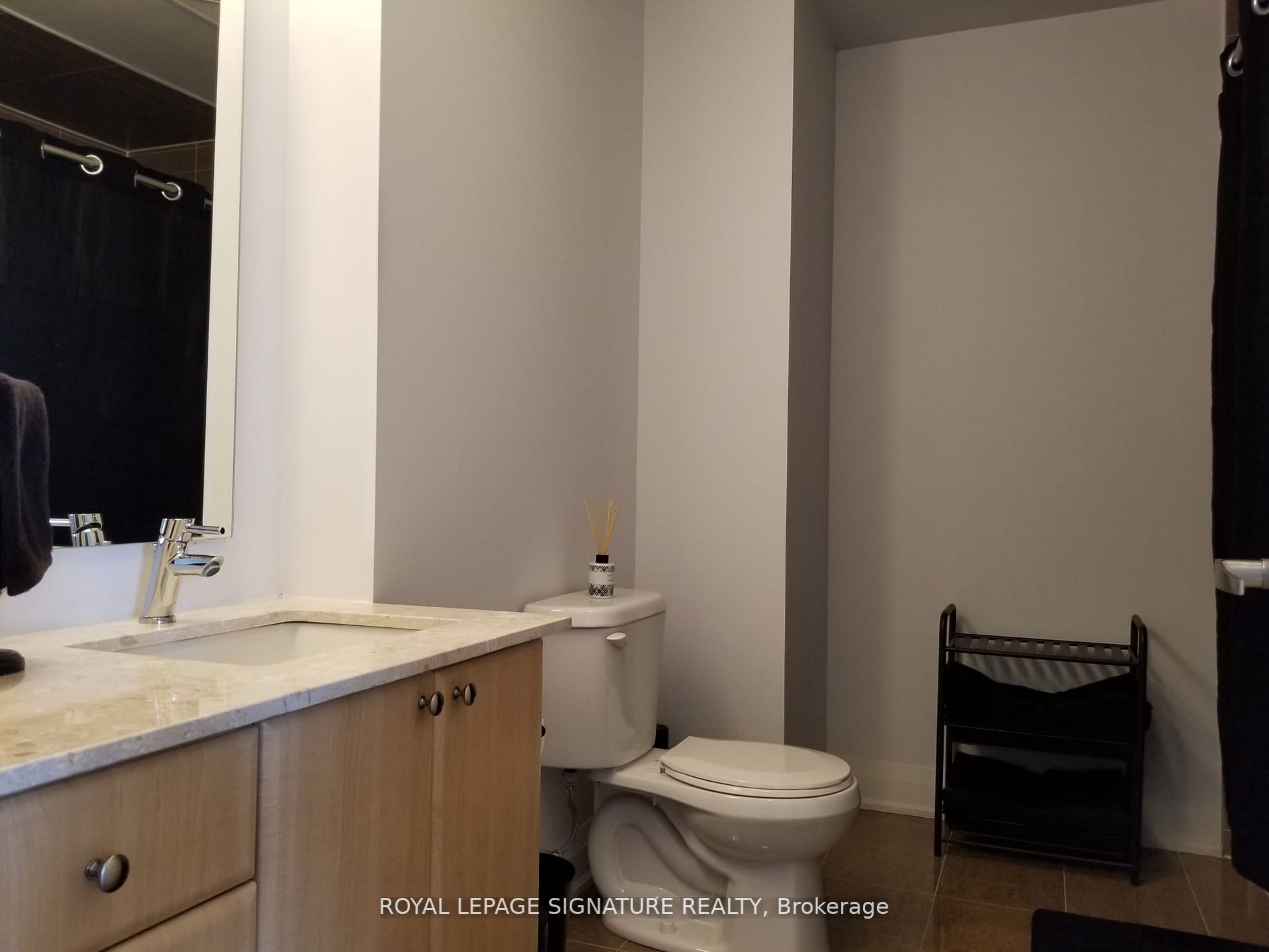 12 Woodstream Boulevard, #919