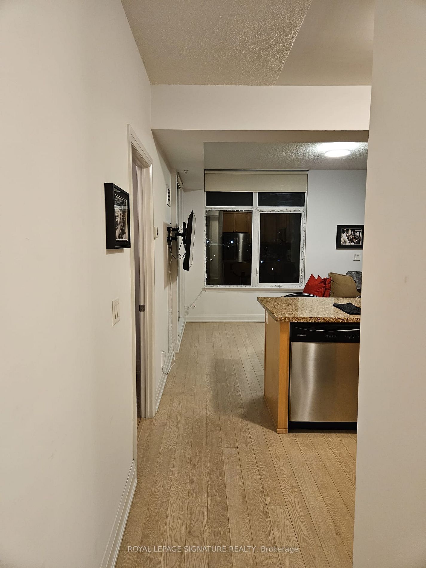 12 Woodstream Boulevard, #919