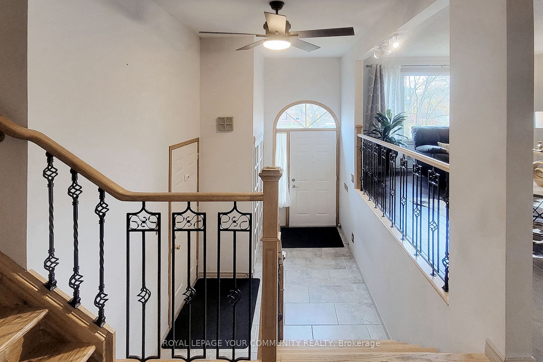 4 Oakmeadow Blvd