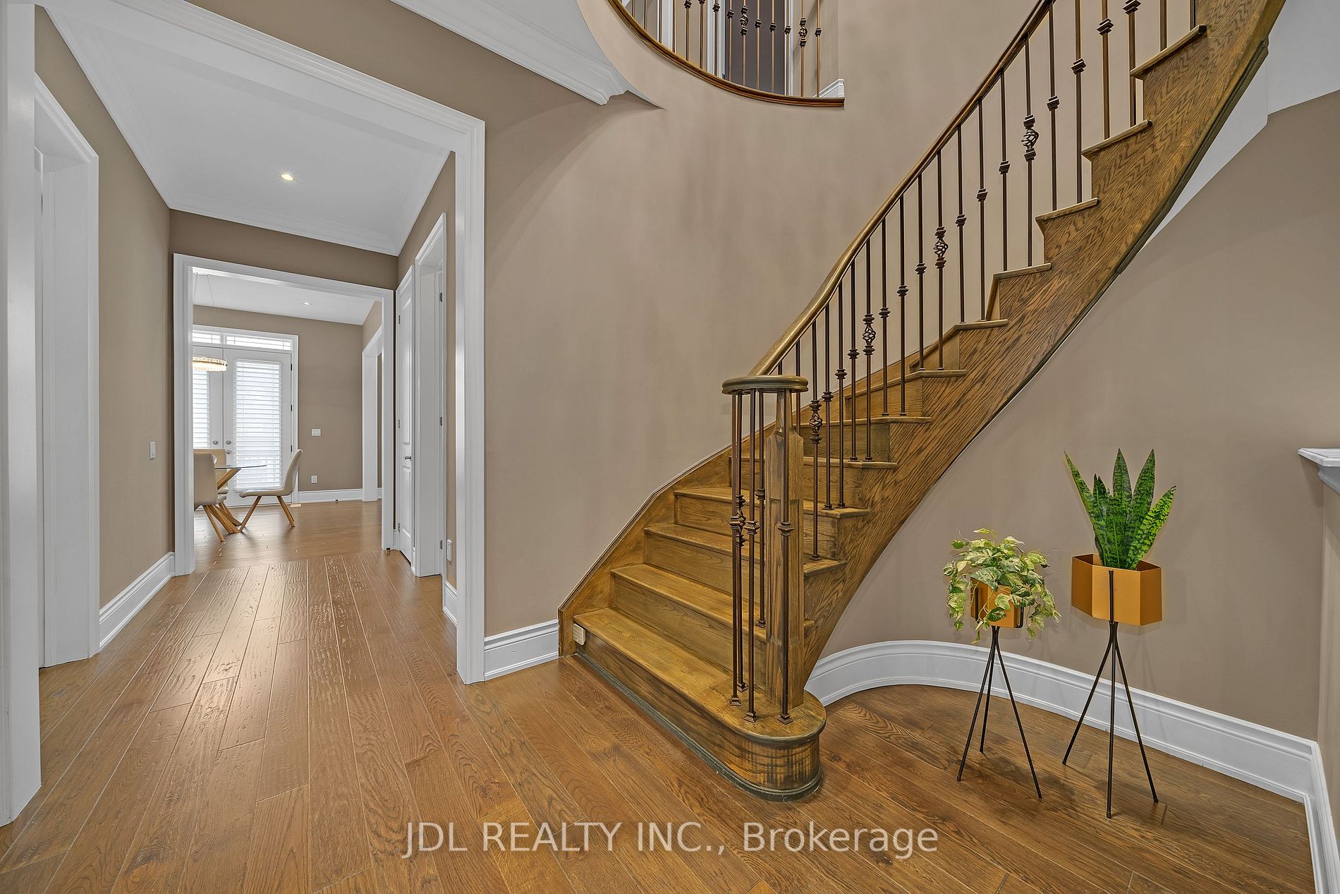 19 Mower Ave