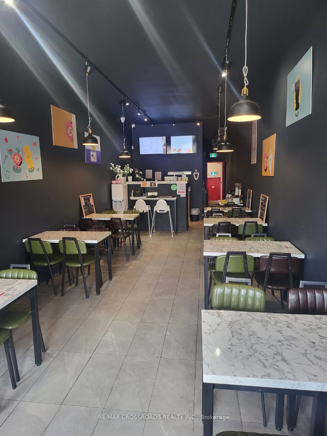 7051 Yonge St