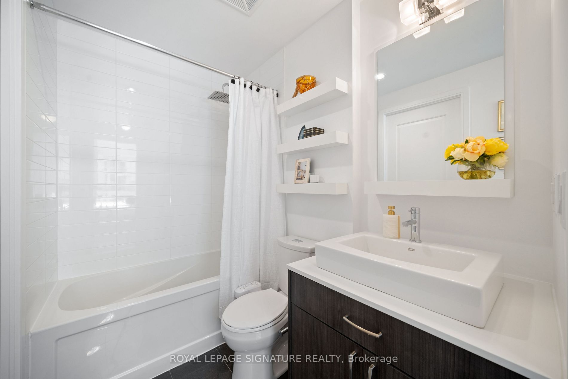 9201 Yonge St, #707Nw
