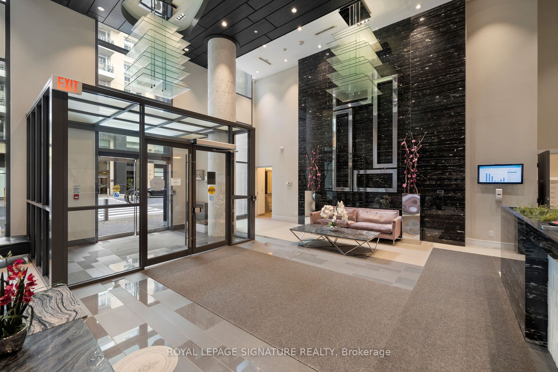 9201 Yonge St, #707Nw