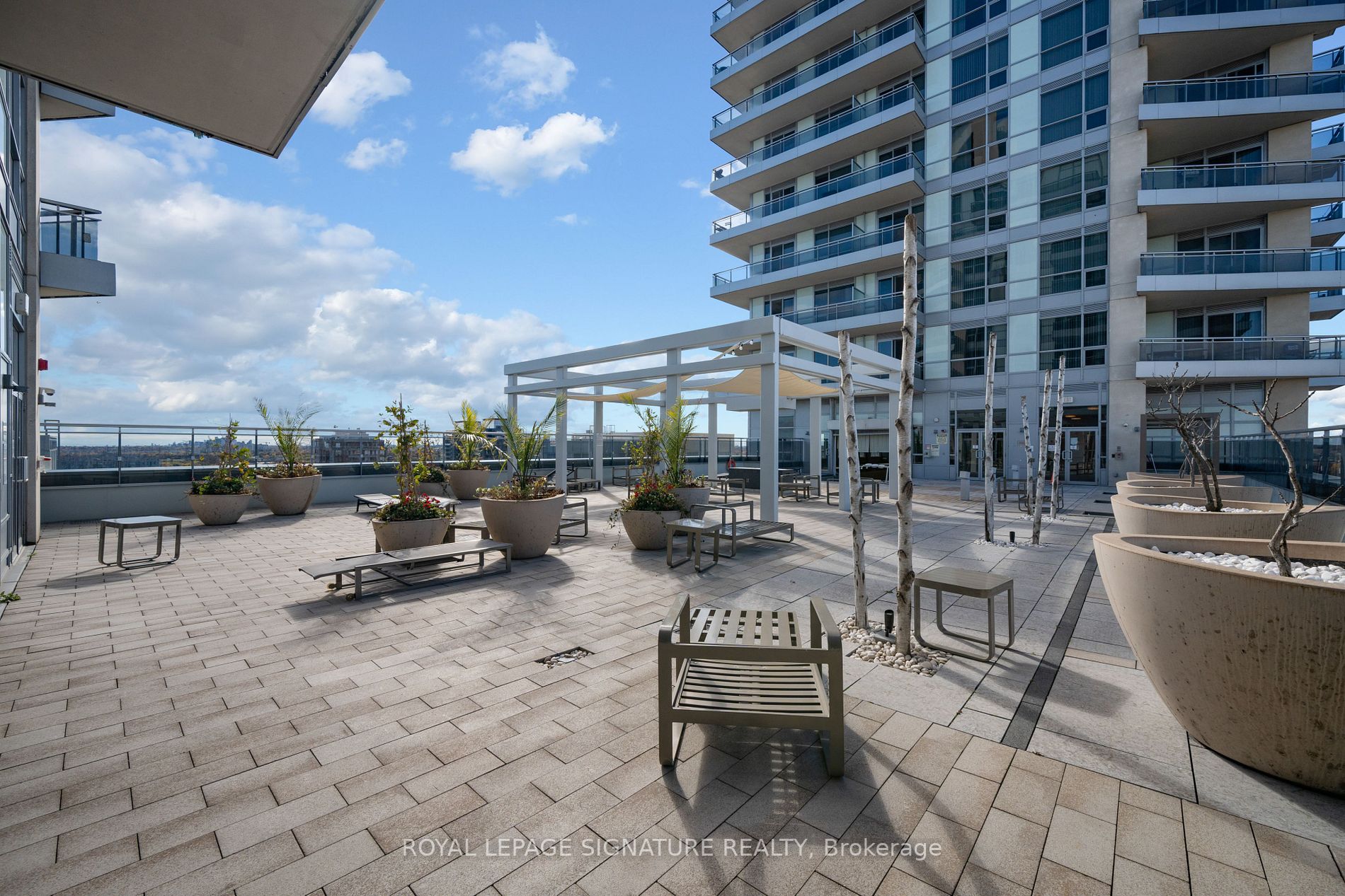 9201 Yonge St, #707Nw