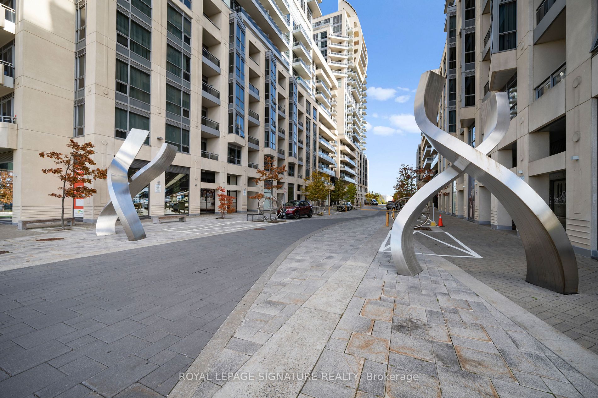 9201 Yonge St, #707Nw