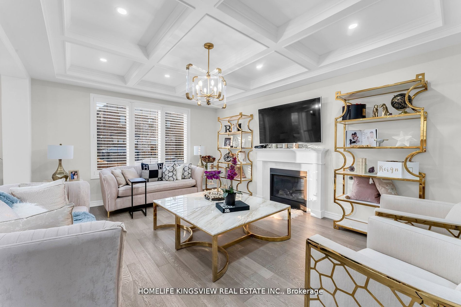48 Pierre Berton Blvd