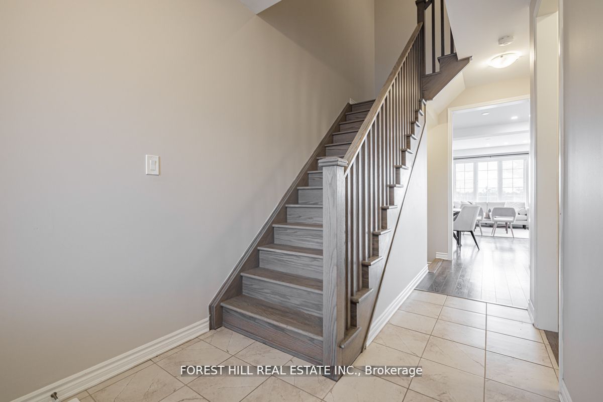 40 Hartney Dr