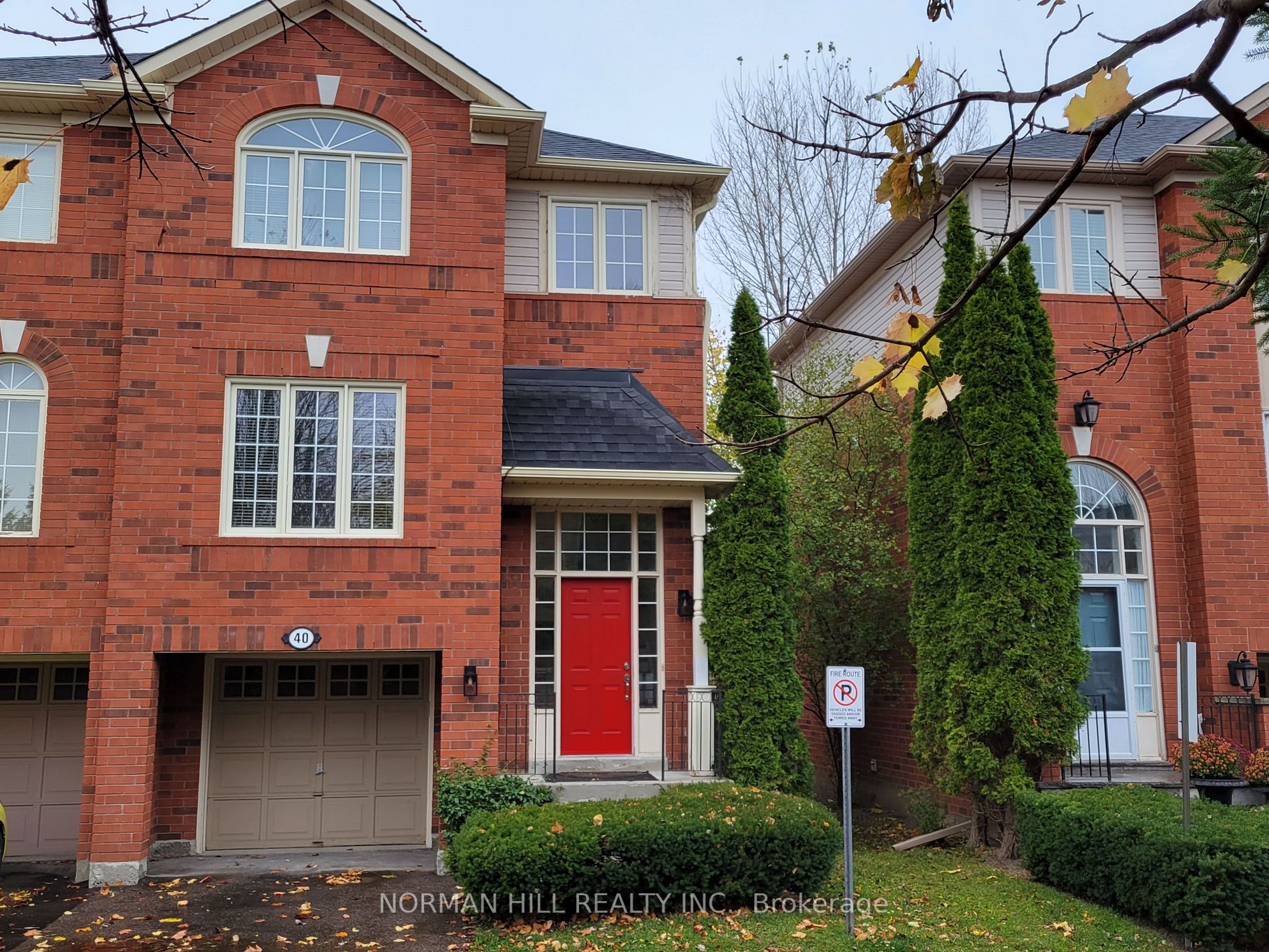 40 Mosaics Ave, #11