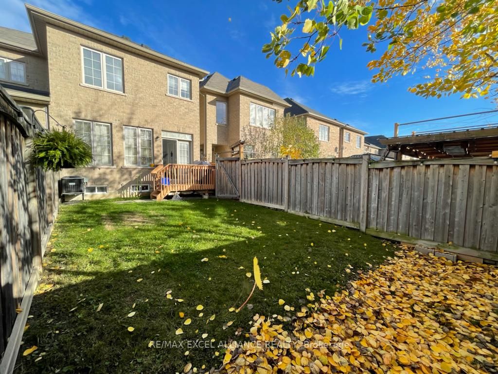 46 Sedgewick Pl