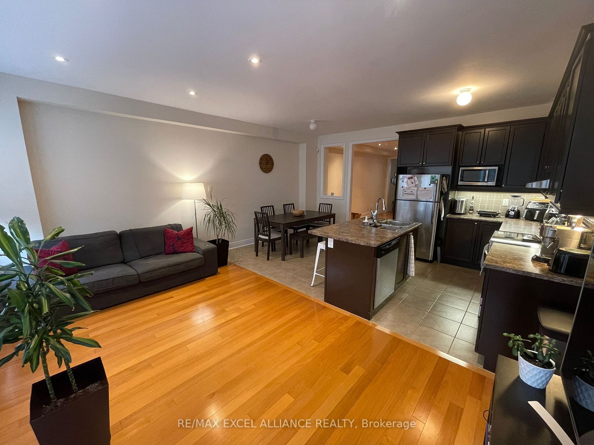 46 Sedgewick Pl