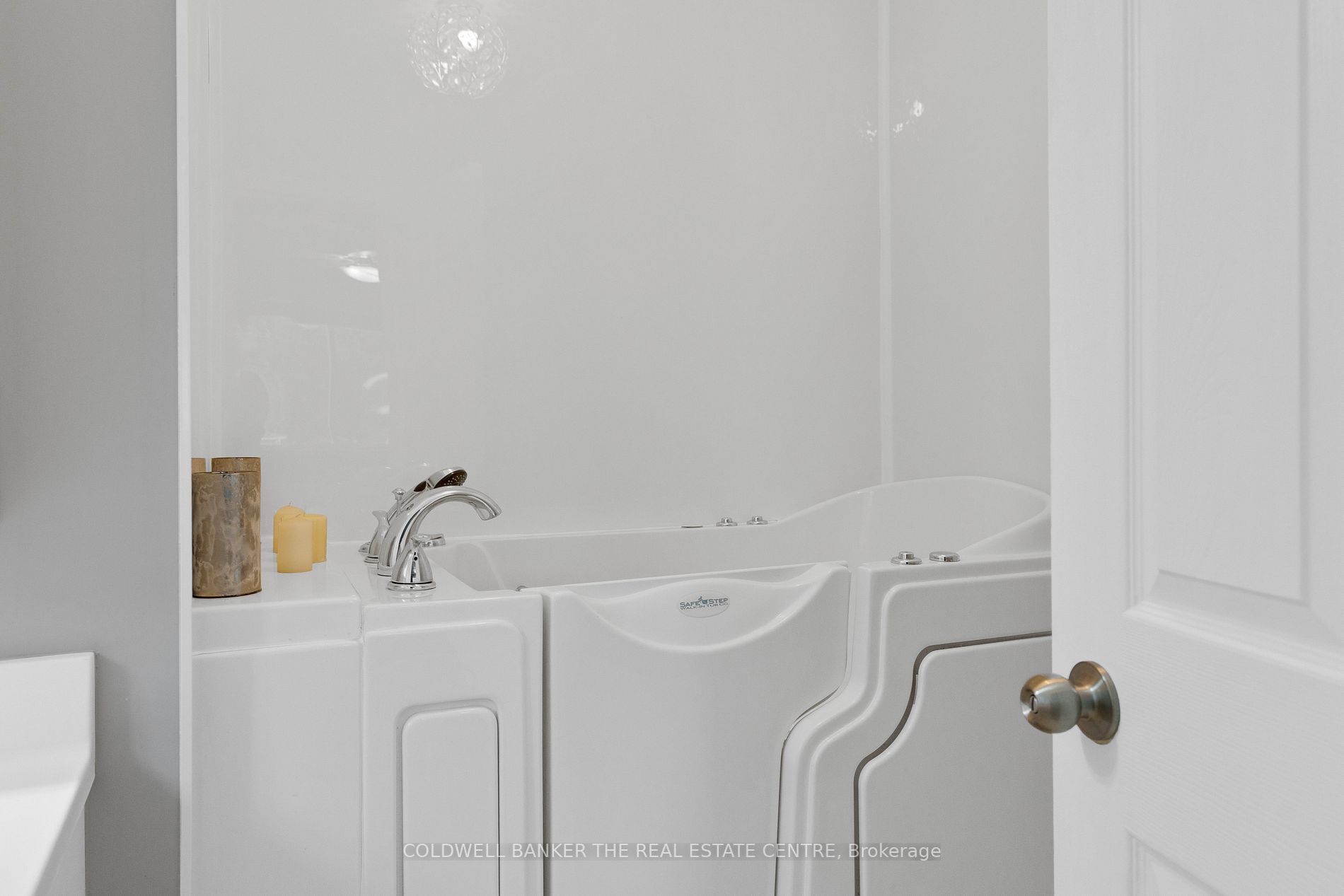 21 Mimosa Cres