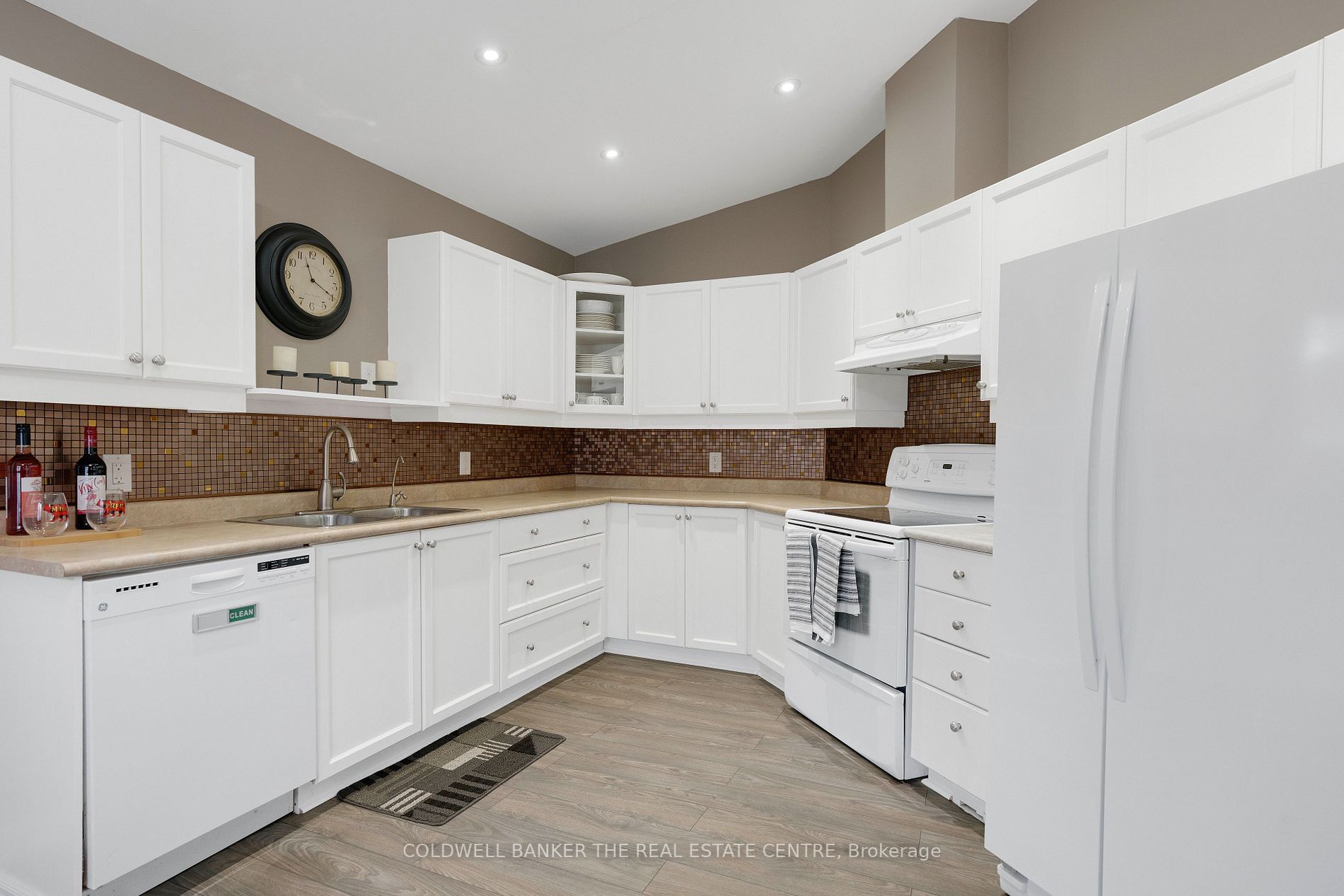 21 Mimosa Cres