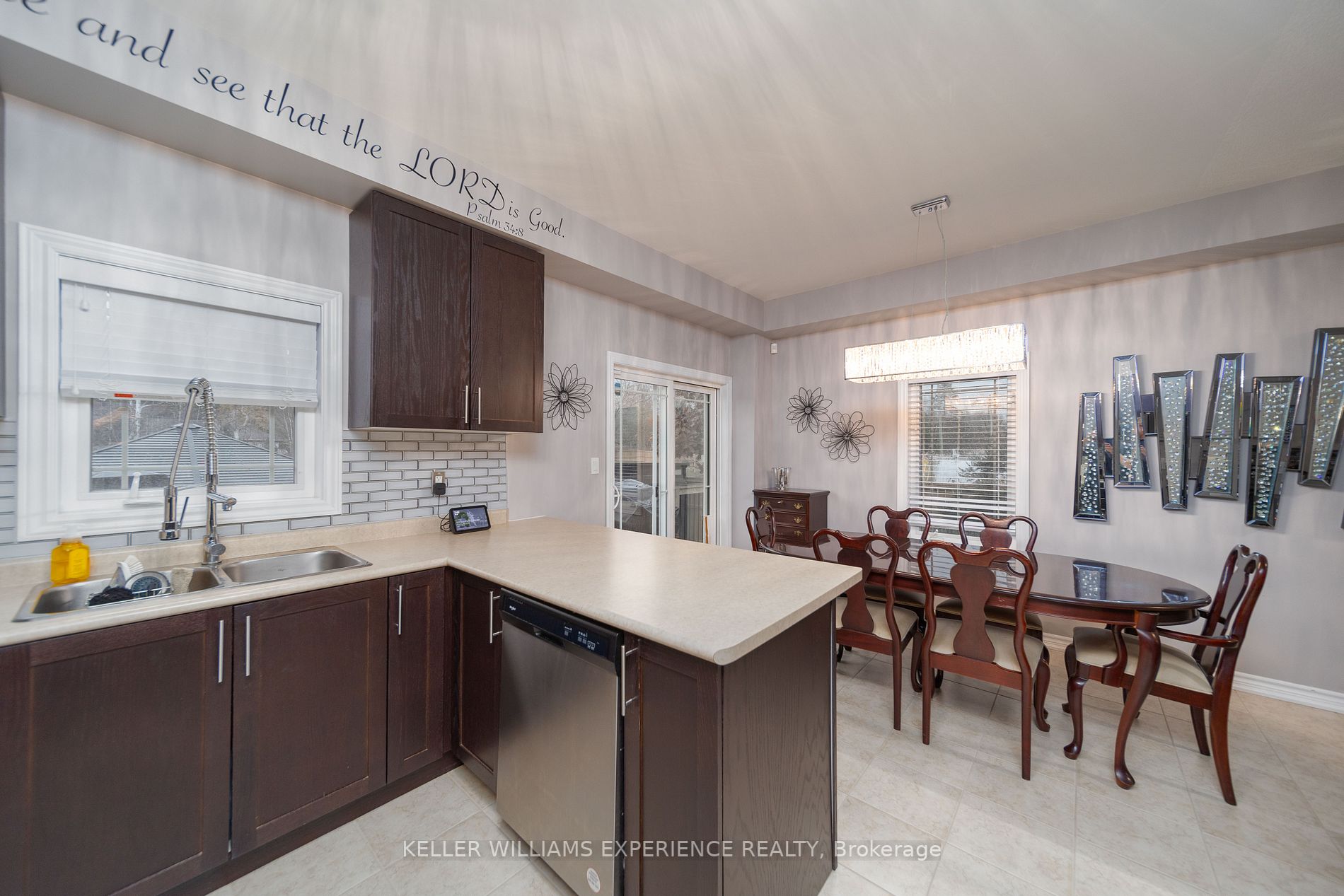 31 Milson Cres