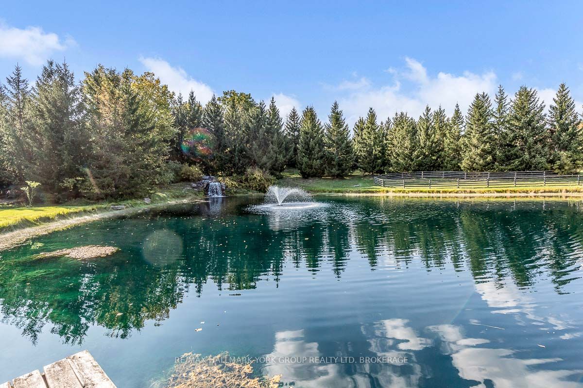 12800 8th Concession Rd