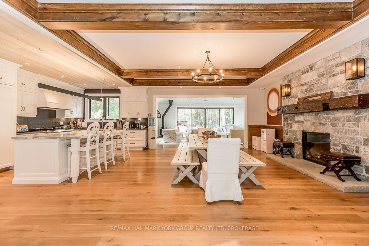 12800 8th Concession Rd