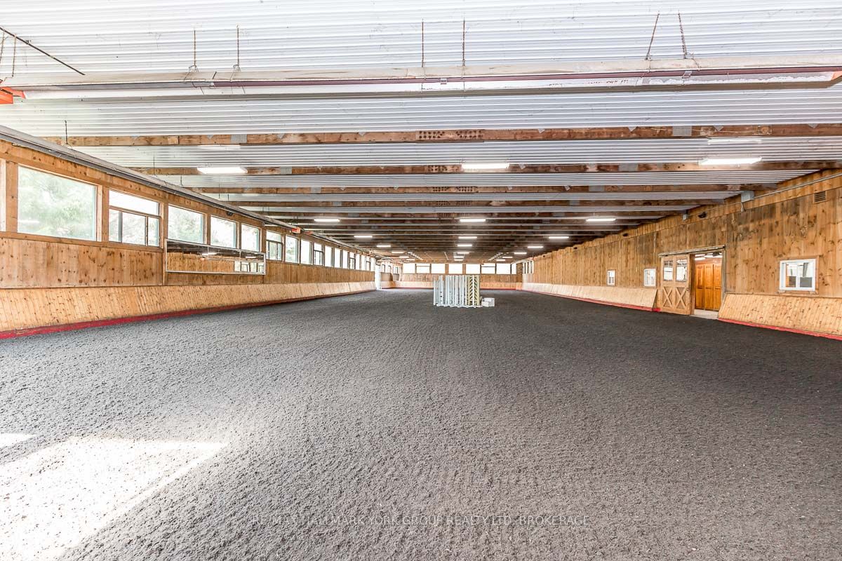 12800 8th Concession Rd