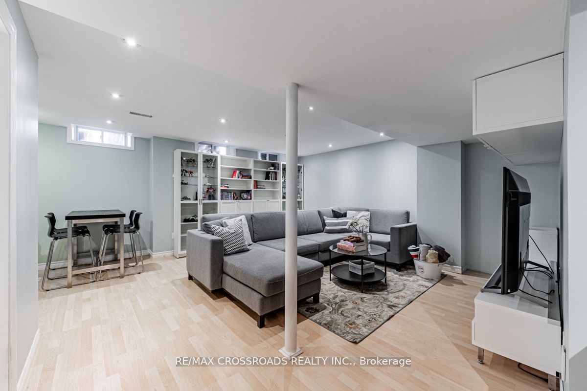 180 Swan Park Rd