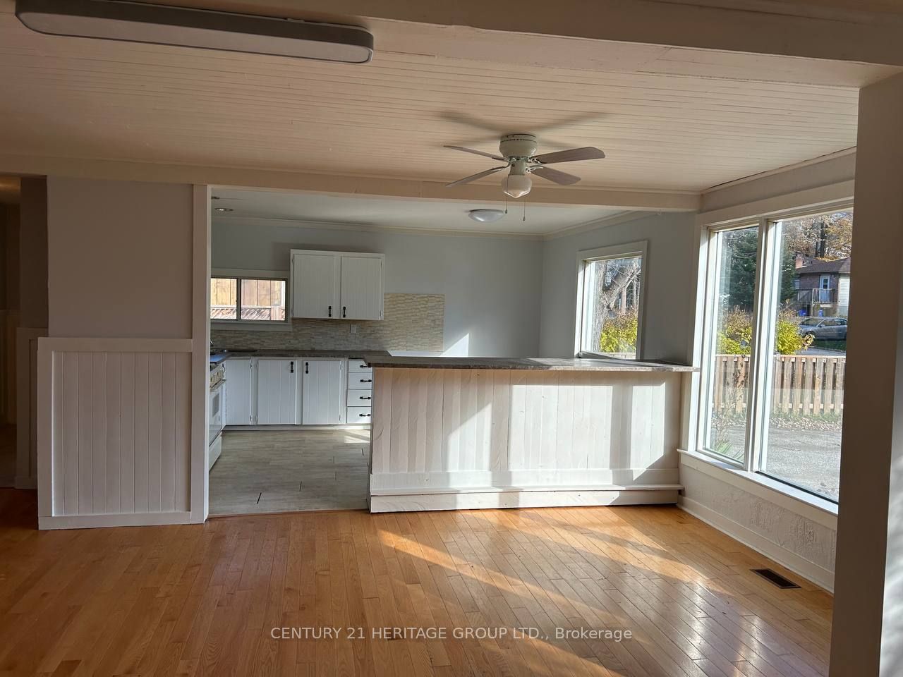 284 Kenwood Ave