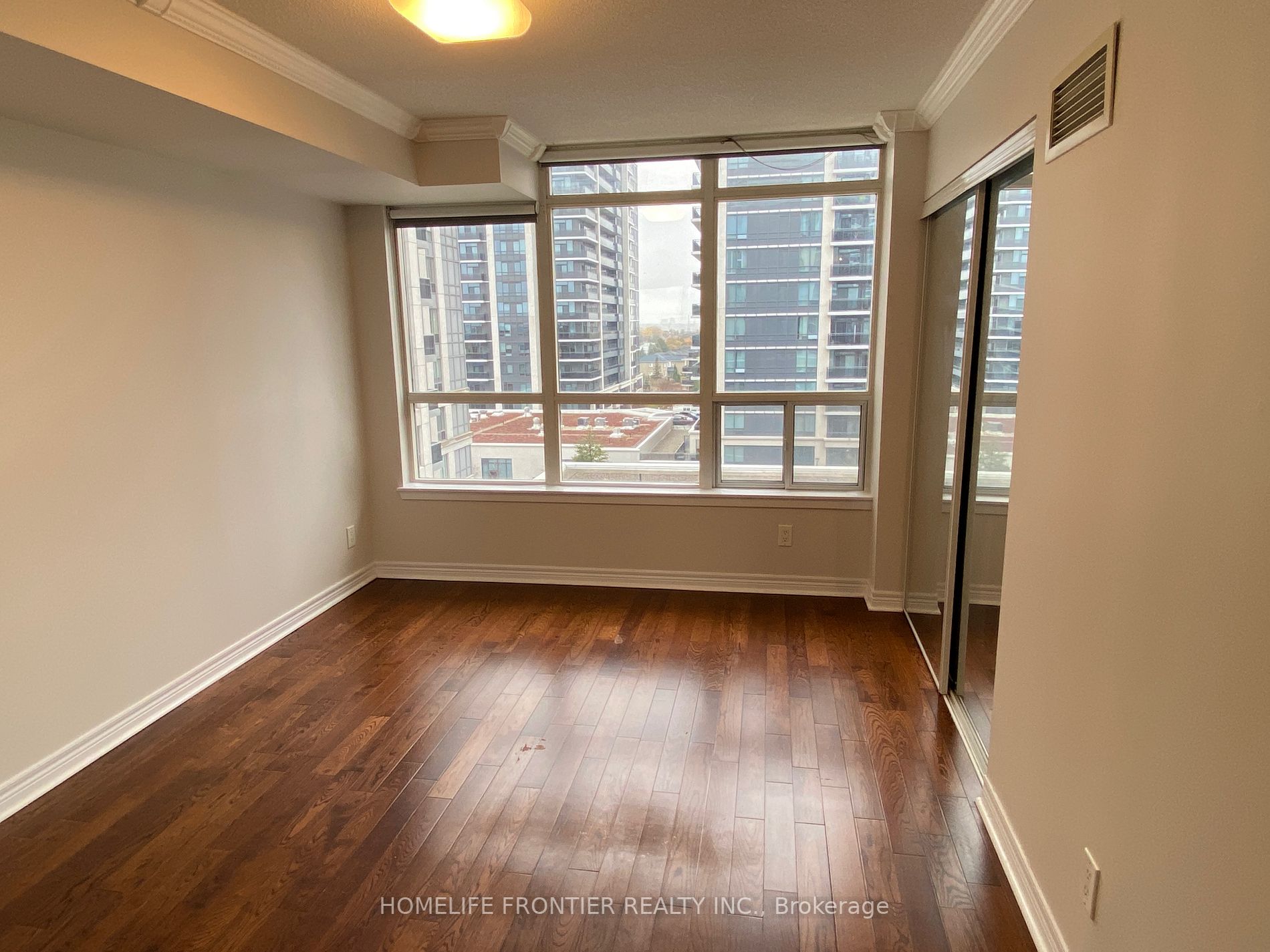 50 Disera Dr, #512
