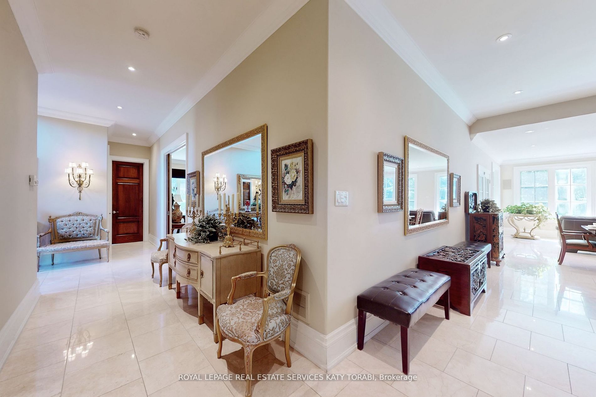 65 Kingswood Drive