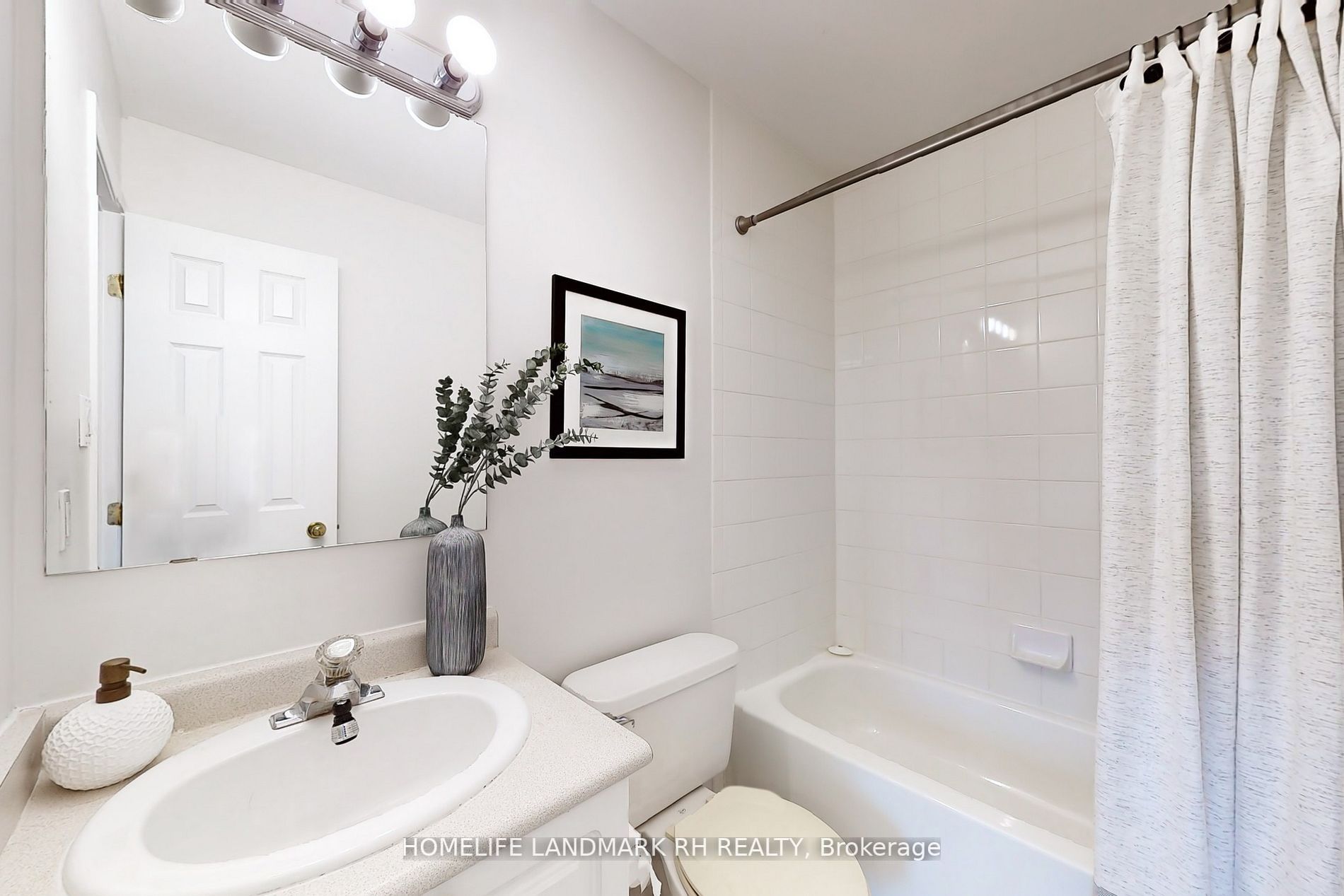 21 Elgin Mills Rd W, #5