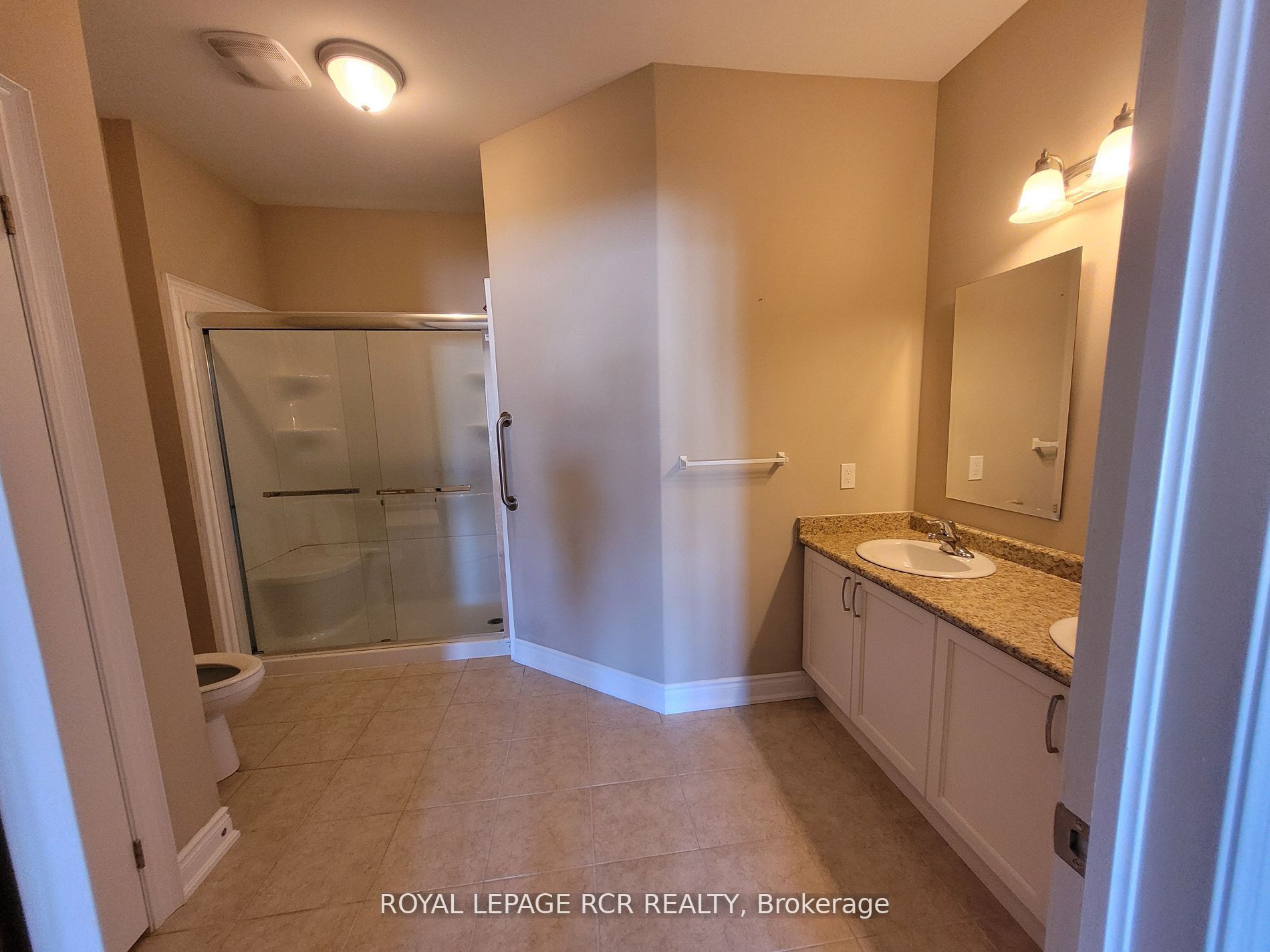 45 Kingsmere Cres