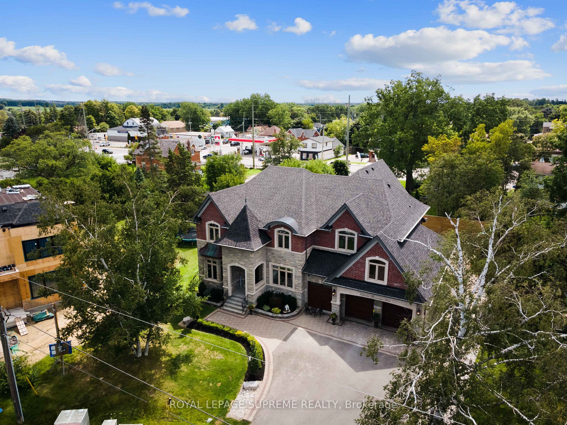11 Hawman Ave