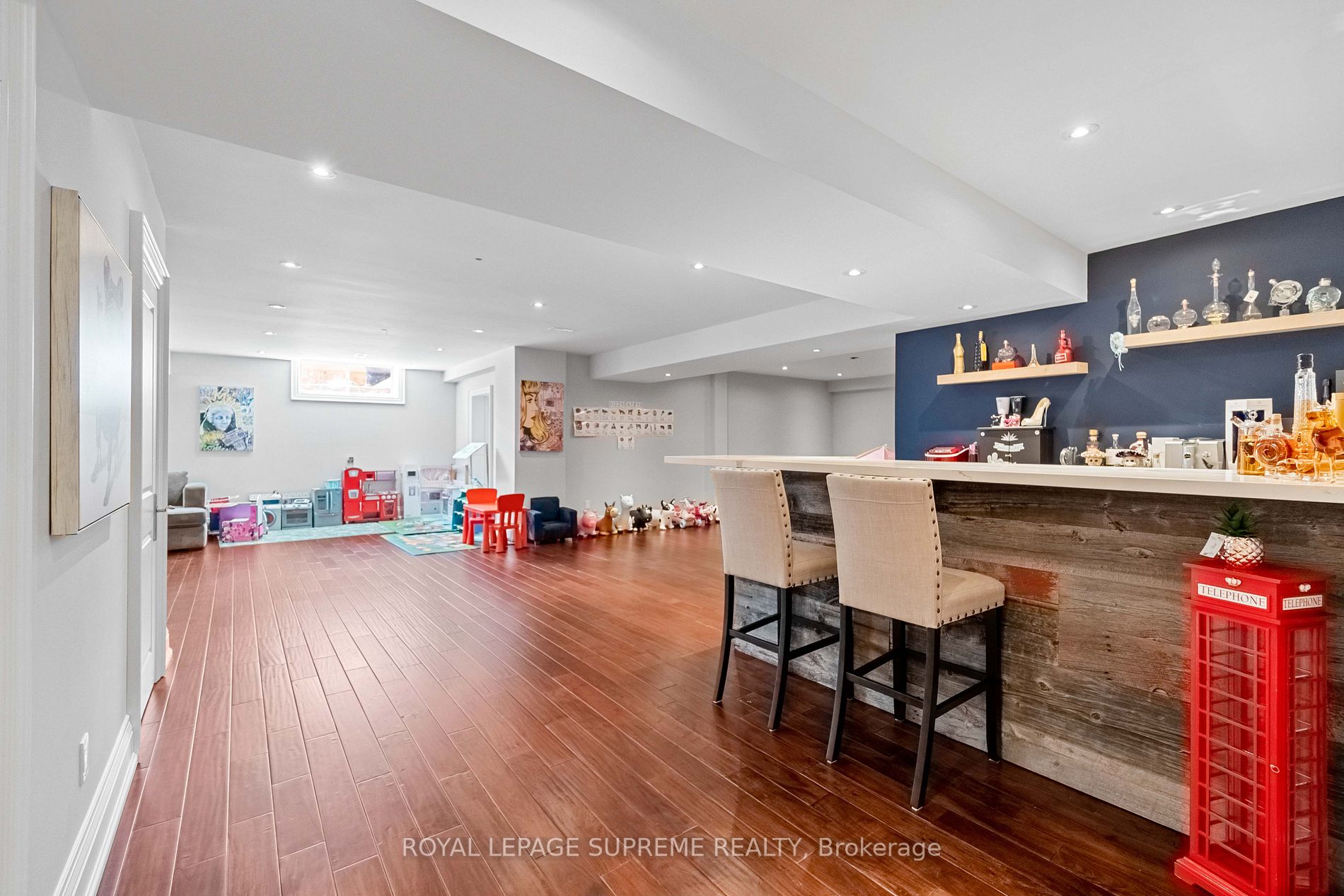 11 Hawman Ave