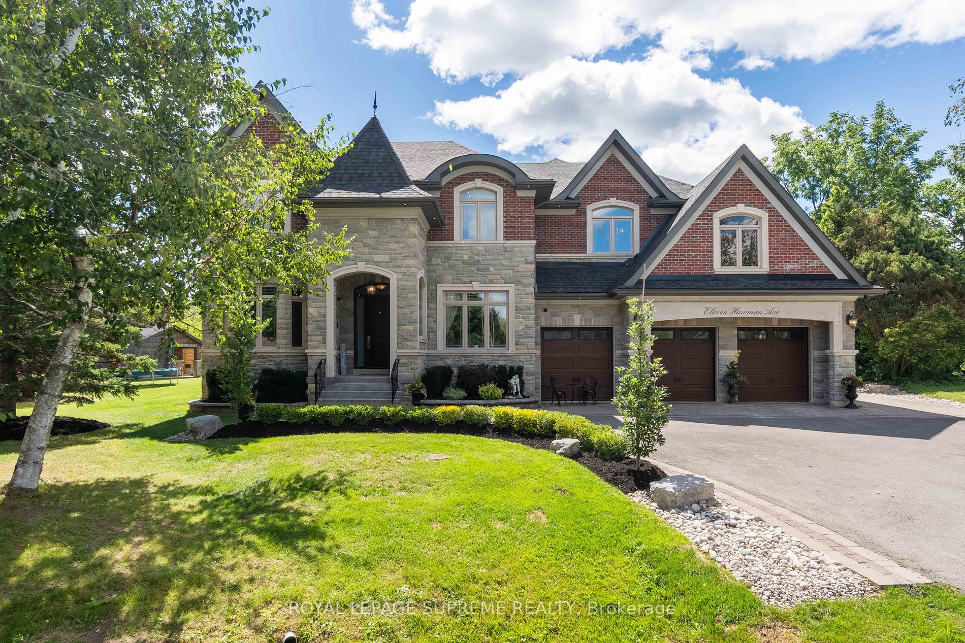 11 Hawman Ave
