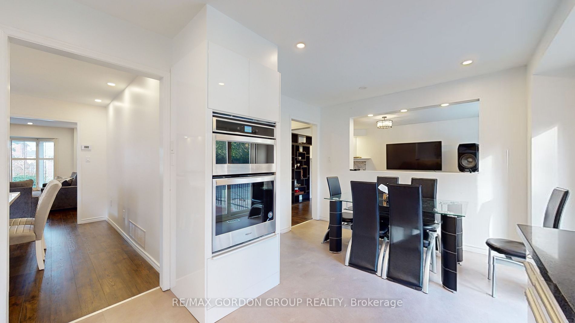 328 Salisbury Lane