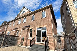 172 Pelee Ave