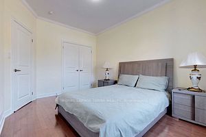 172 Pelee Ave