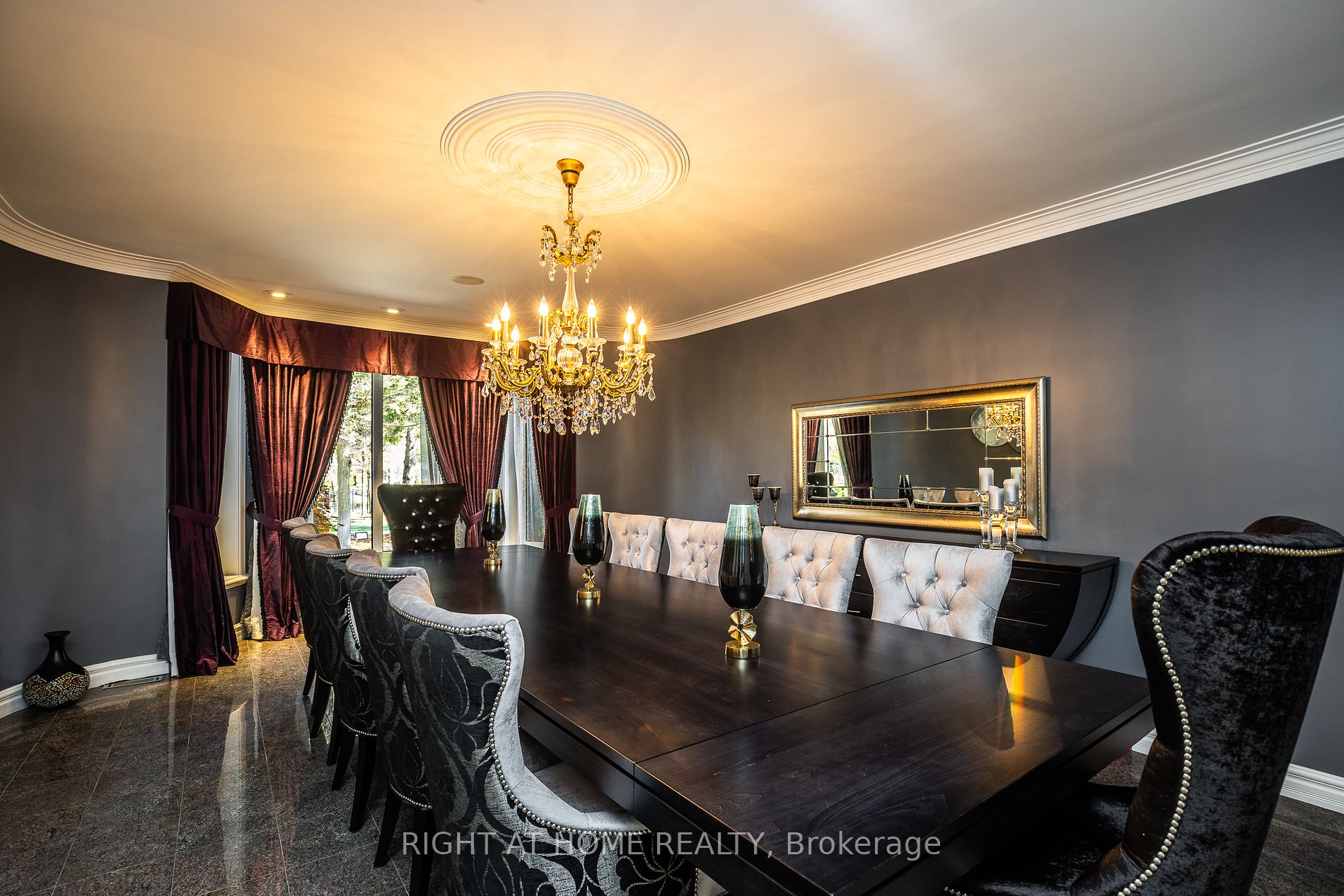 38 SUGARBUSH Court