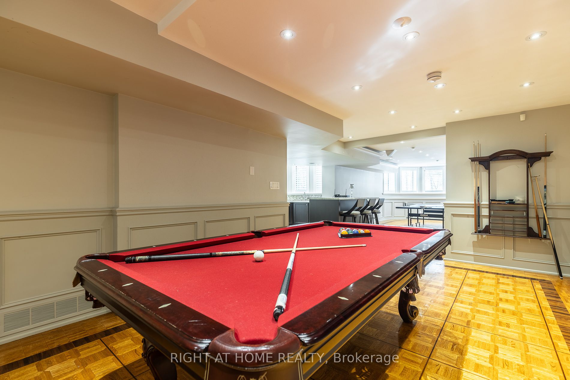 38 SUGARBUSH Court