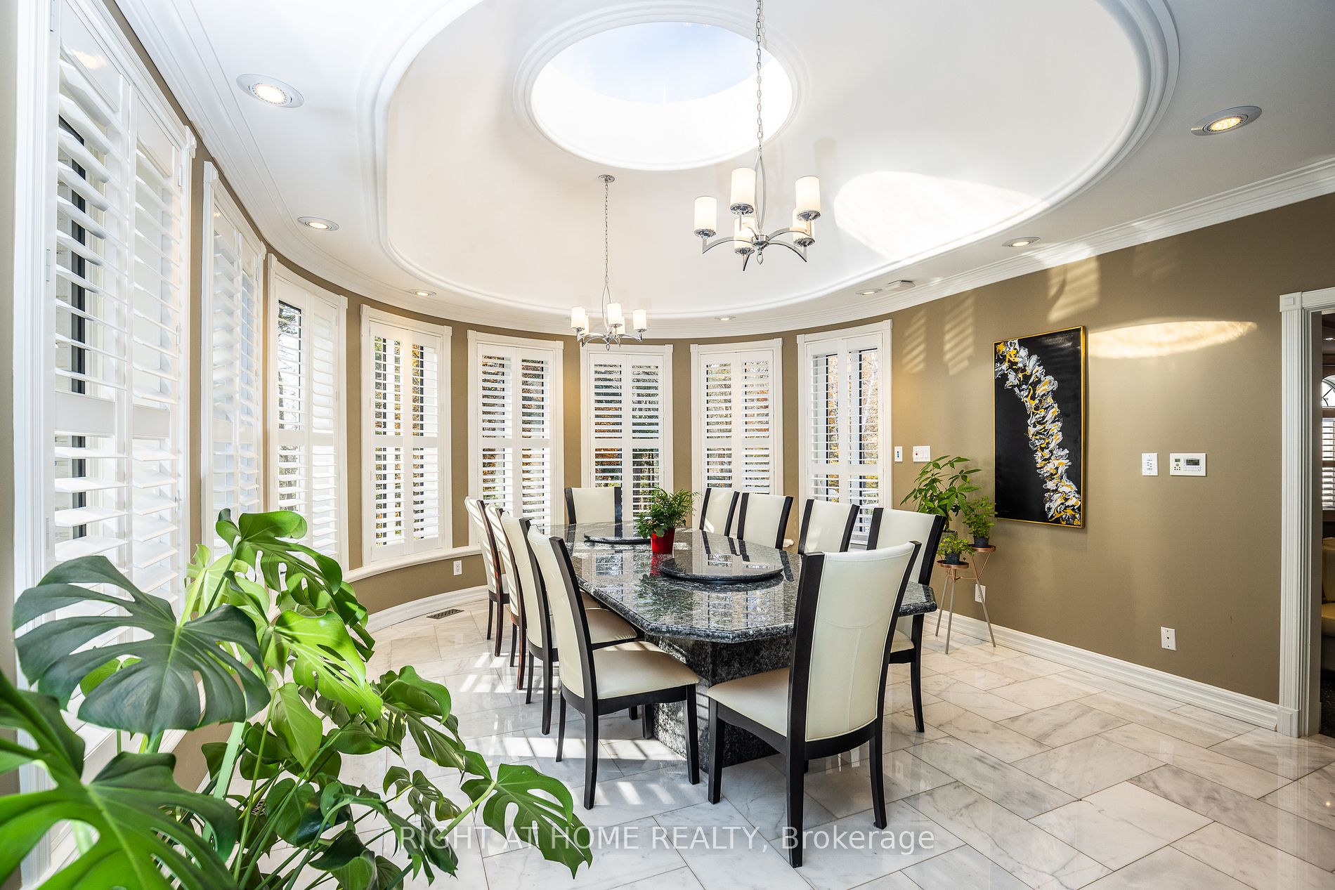 38 SUGARBUSH Court