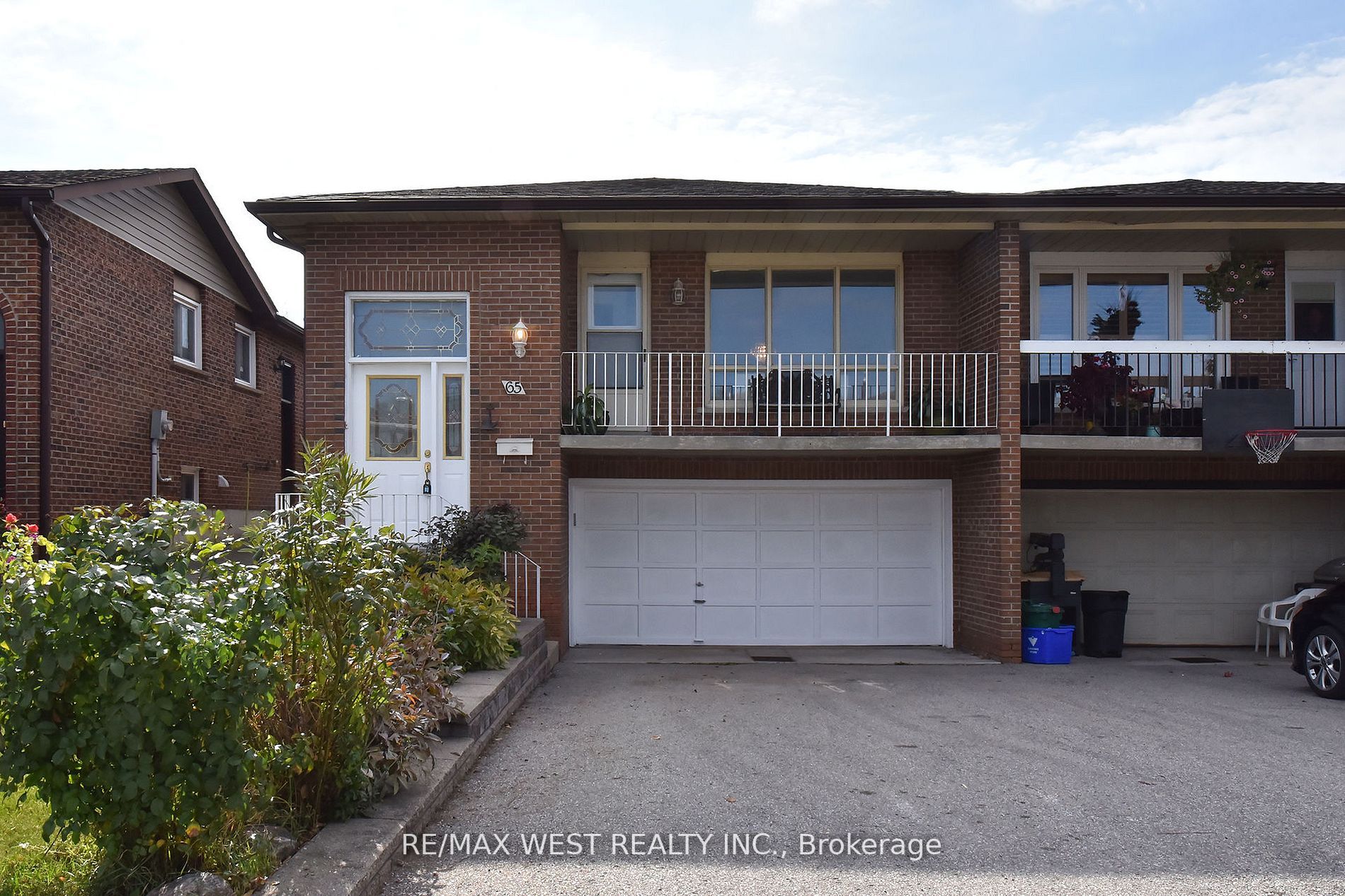 65 Ashburn Crescent