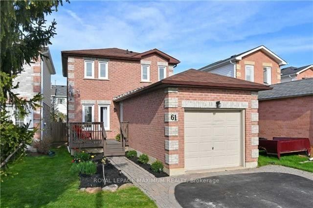61 Mcknight Cres