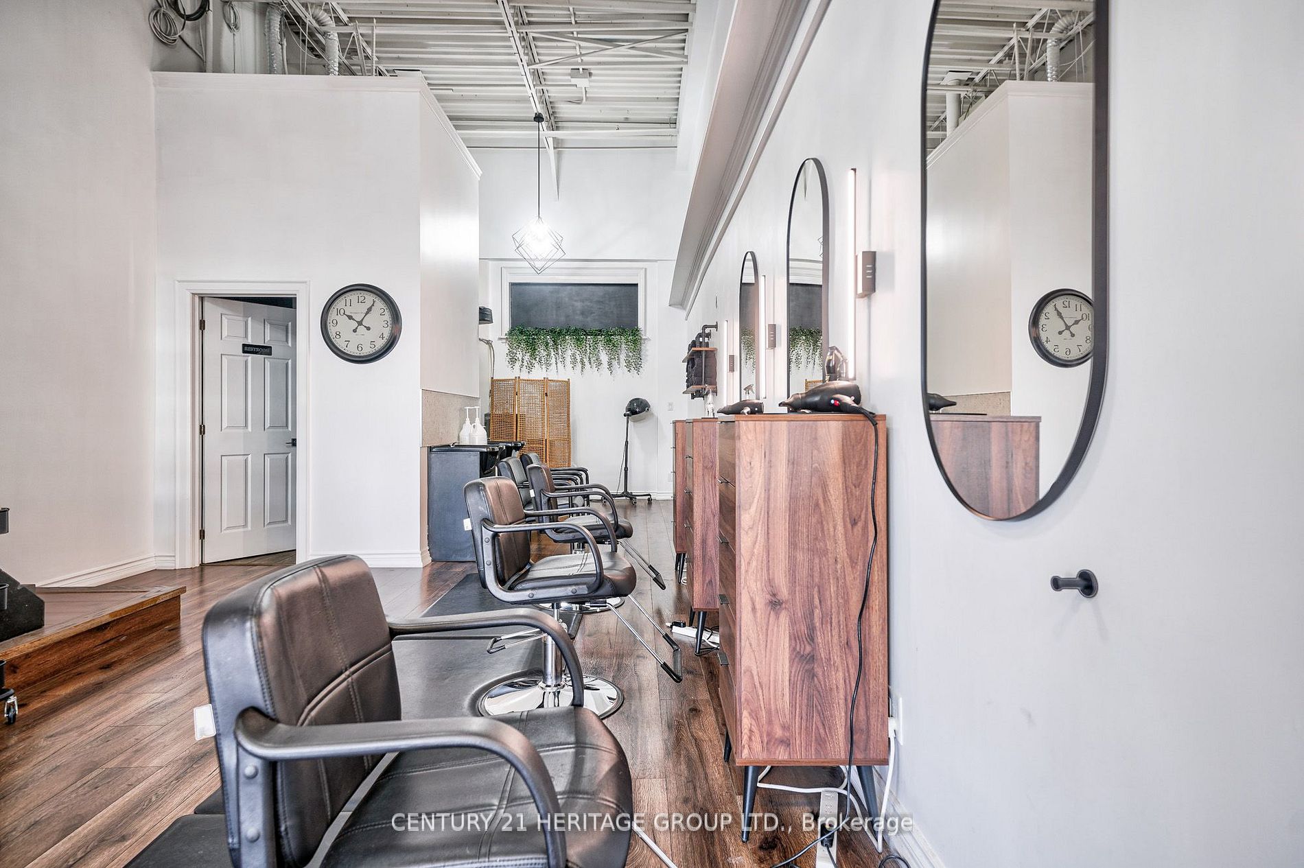 17817 Leslie St, #48
