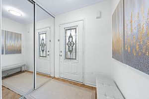 61 Long St