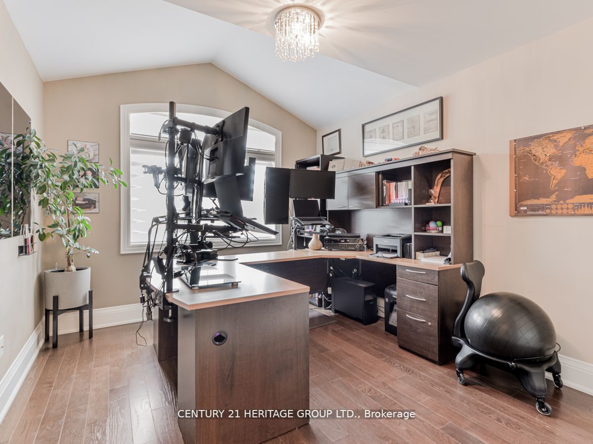 214 Sylwood Cres