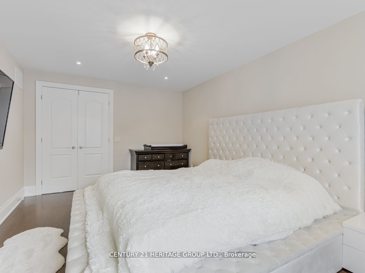 214 Sylwood Cres
