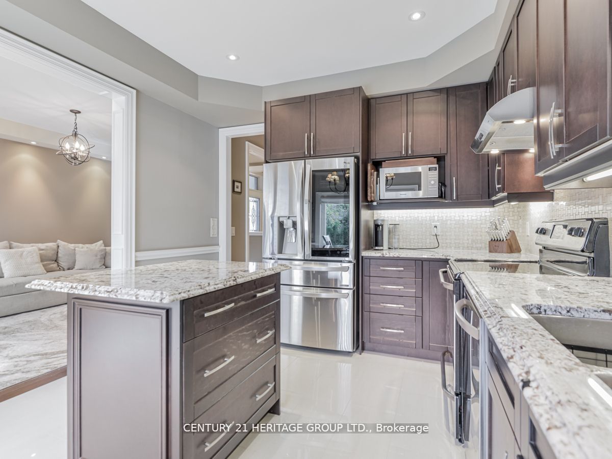 214 Sylwood Cres
