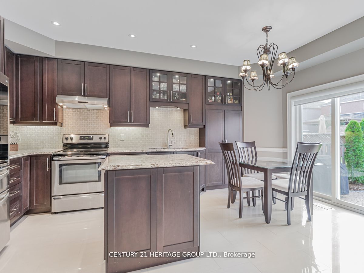 214 Sylwood Cres