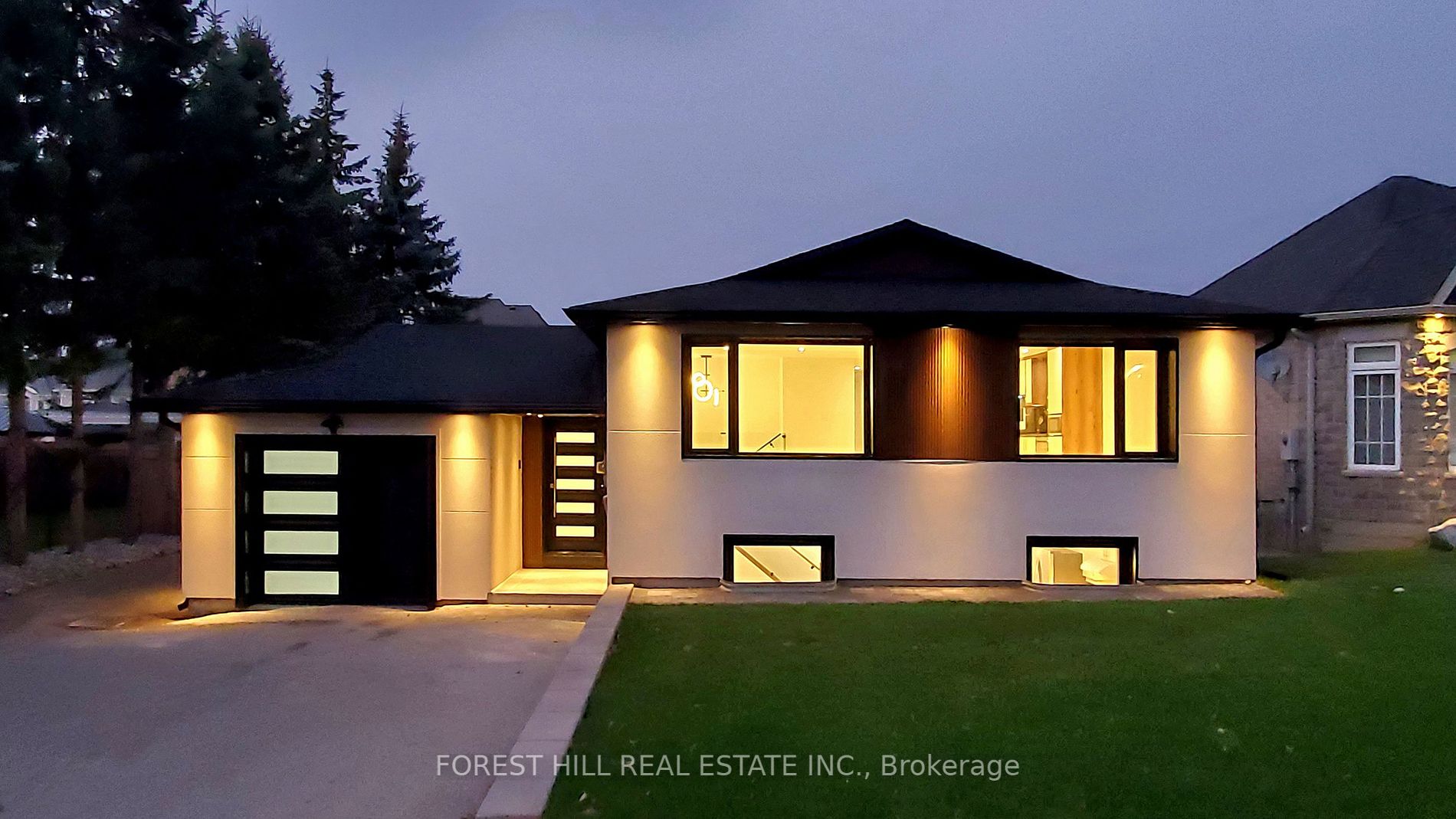 64 Bond Cres