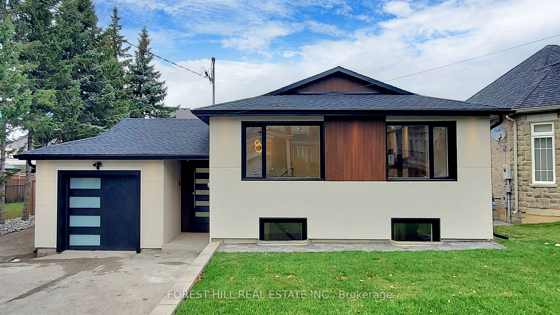 64 Bond Cres