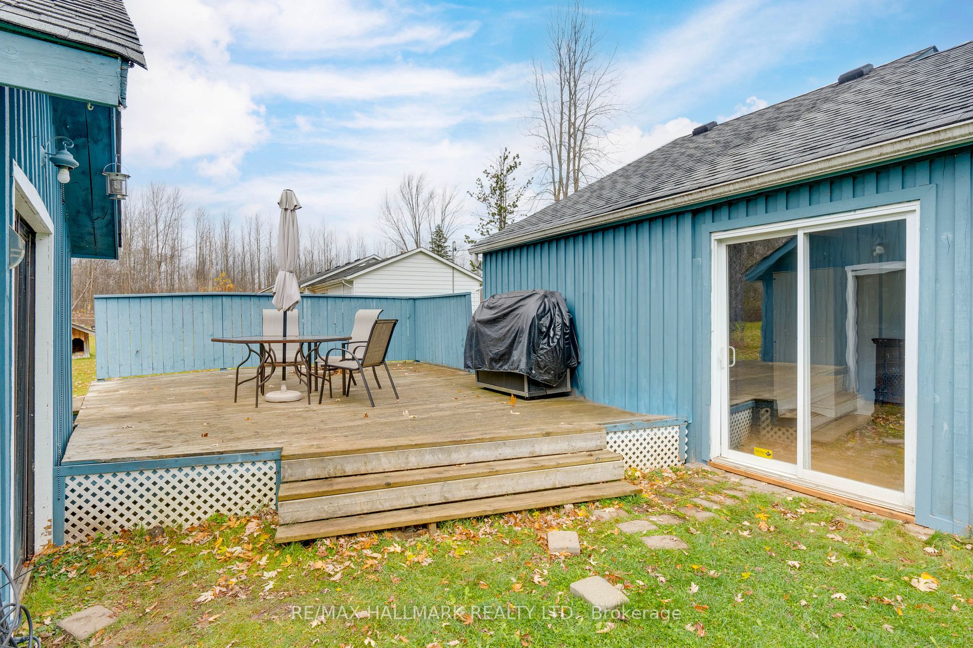 230 Parkview Dr
