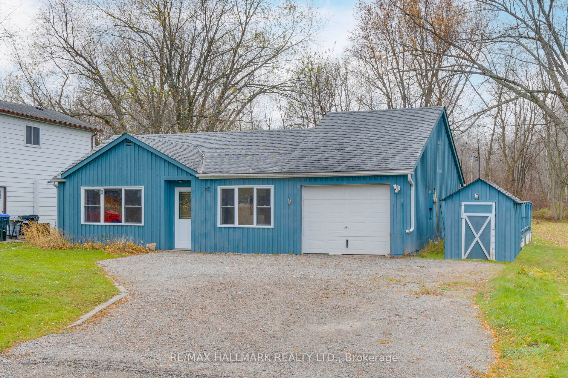 230 Parkview Dr