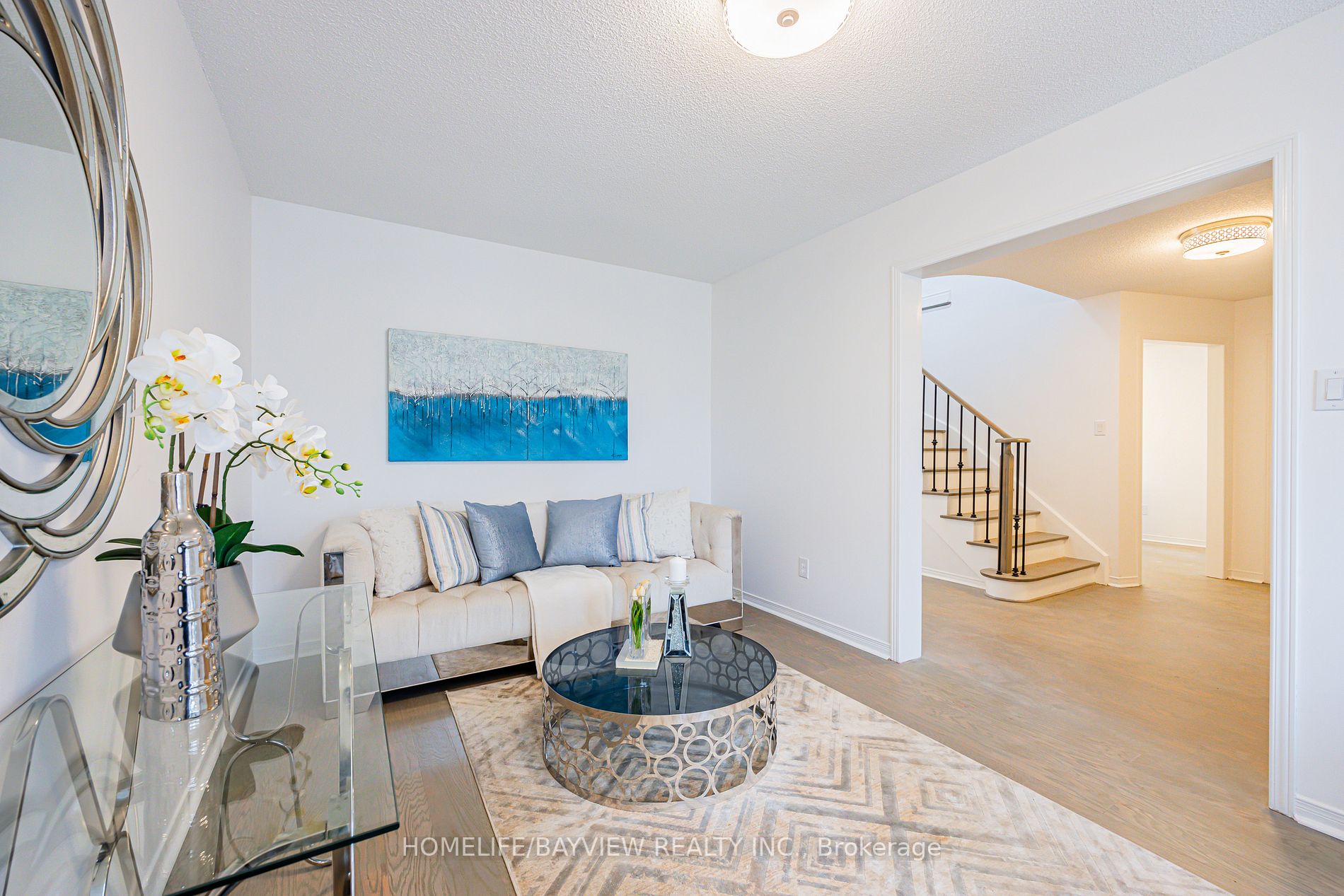 924 College Manor Dr