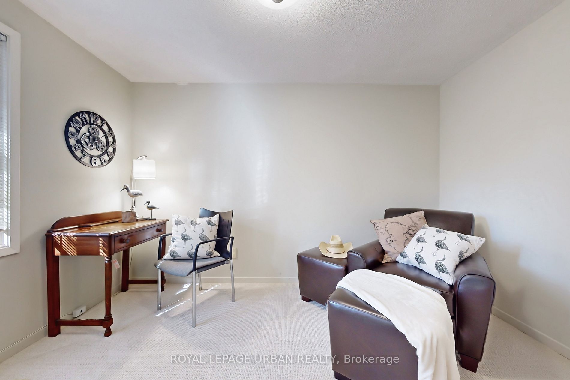 36 Foxglove Crt